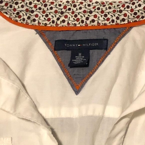 Button down - Picture 2 of 3